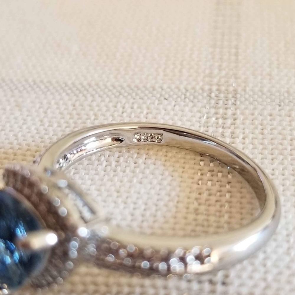 New 925 Silver Trillion Cut Blue Sapphire Diamond Ring for Women - Picture 5 of 9